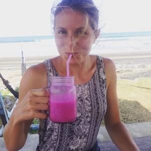 Meet your Posher, Julia